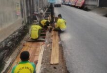 PUPR Perbaiki Drainase Rusak di Jalan Angkasa